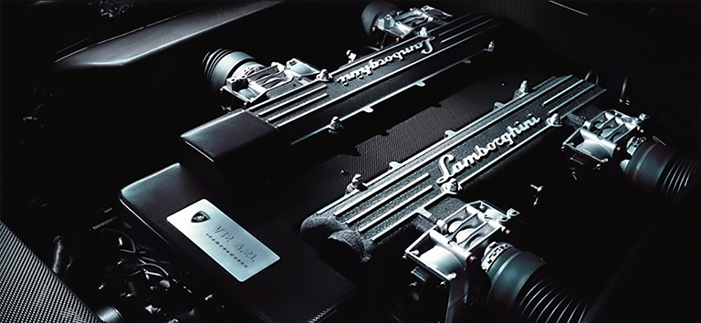 Motore v12 Lamborghini